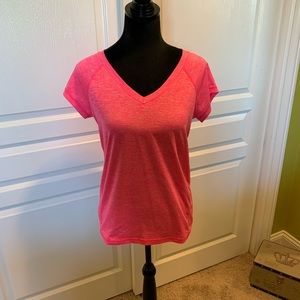 Women’s workout top